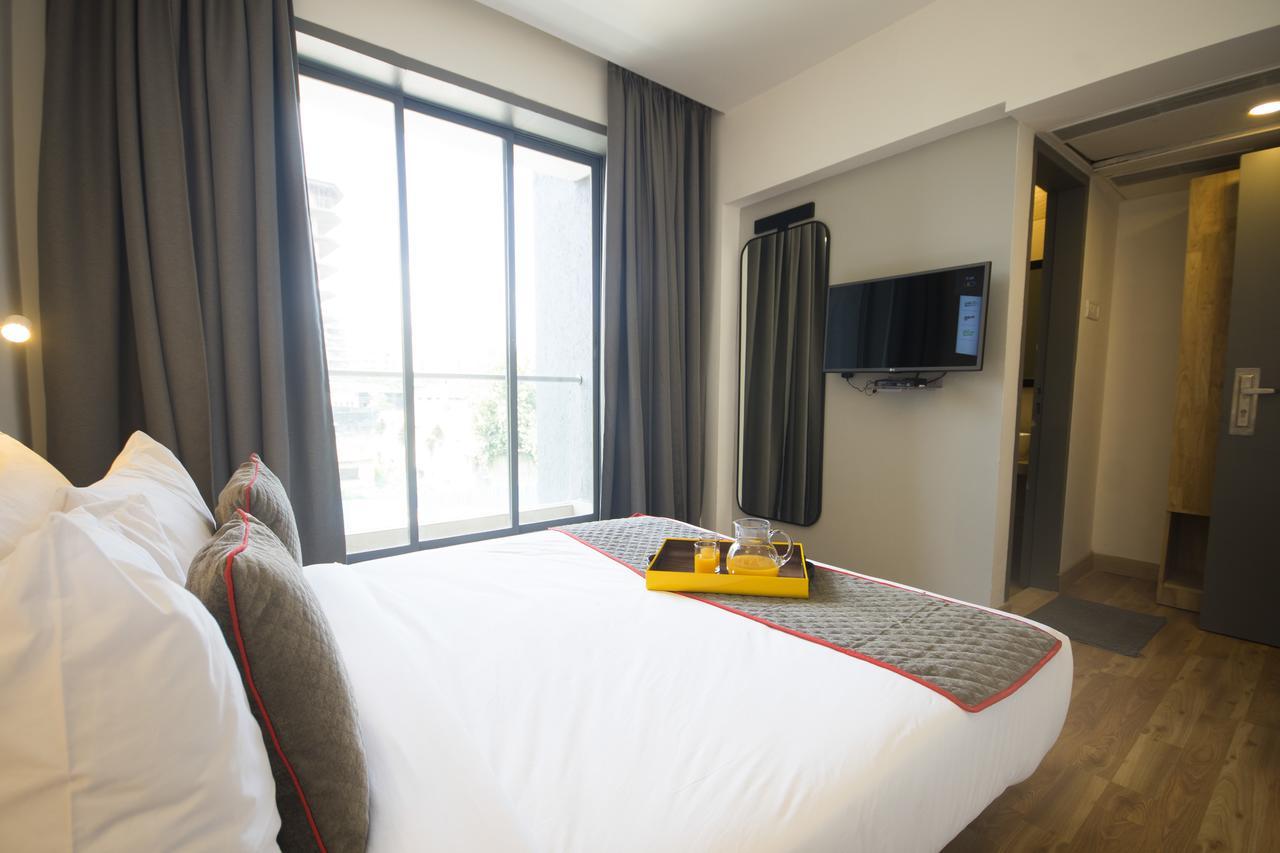 Hotel Oyo Townhouse 16 International Airport Mumbai Exterior foto