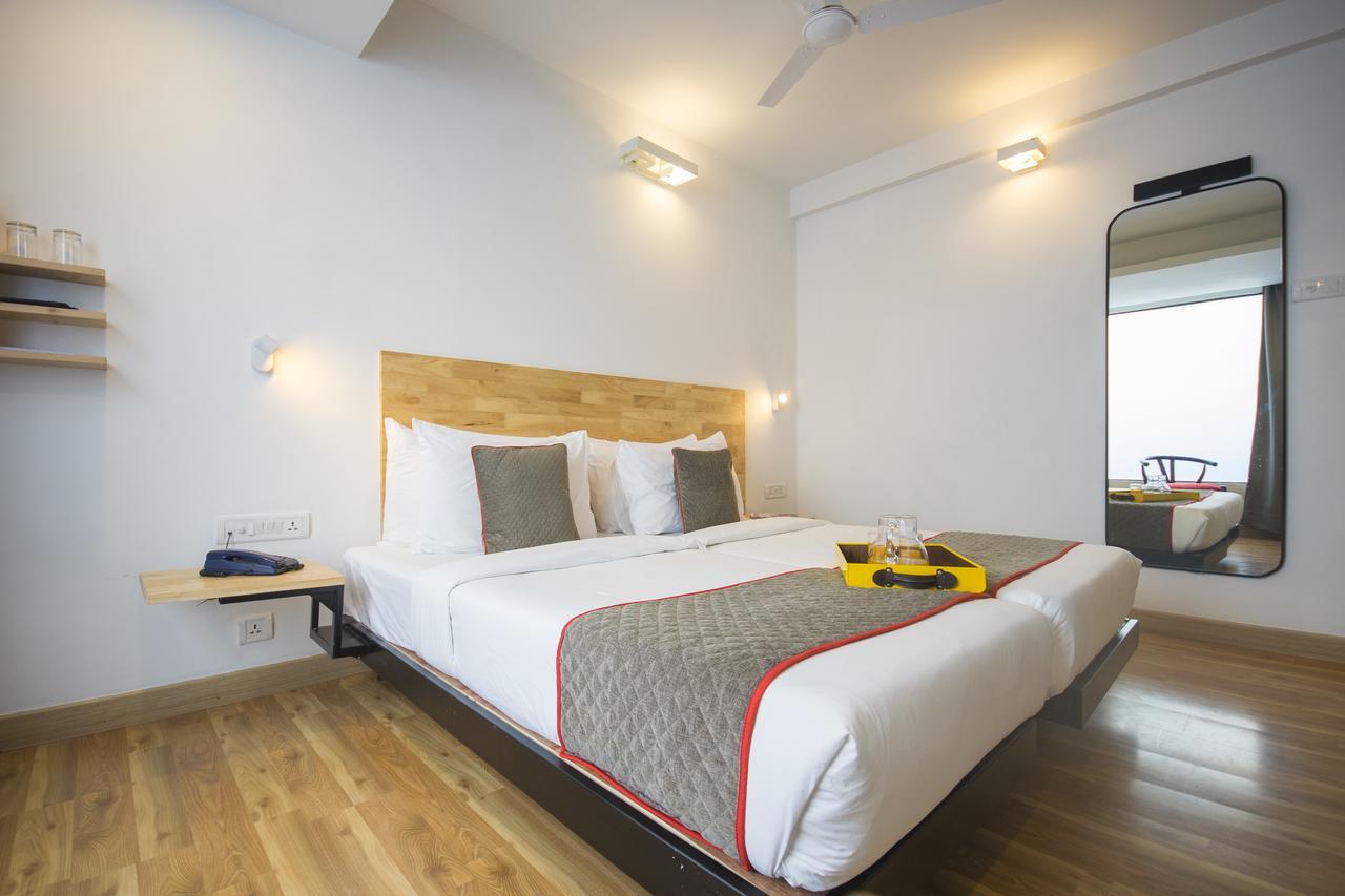Hotel Oyo Townhouse 16 International Airport Mumbai Exterior foto